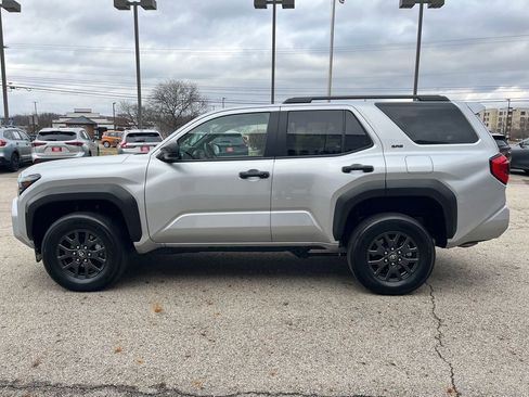 Certified 2025 Toyota 4Runner SR5 image 2