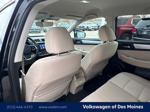 Used 2018 Subaru Outback 2.5i Premium image 13