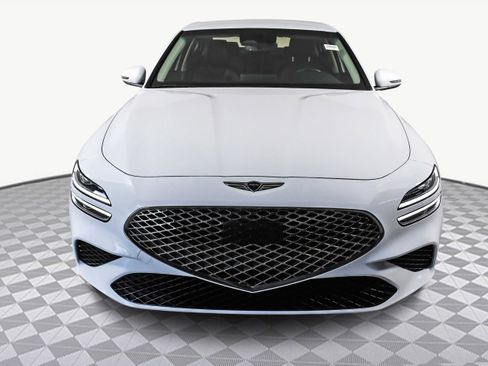 Used 2025 Genesis G70 2.5T image 2