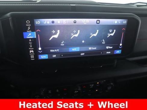 Used 2025 Jeep Wrangler Unlimited Rubicon AWD/4WD image 4