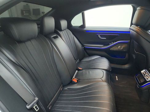 Certified 2023 Mercedes-Benz S 500 4MATIC image 29