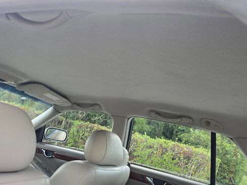 Used 2000 Cadillac De Ville w/ Comfort/Convenience Pkg image 17