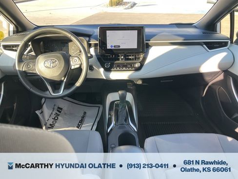 Used 2024 Toyota Corolla LE image 3