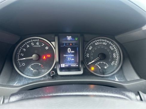 Used 2023 Toyota Tacoma TRD Off-Road image 20