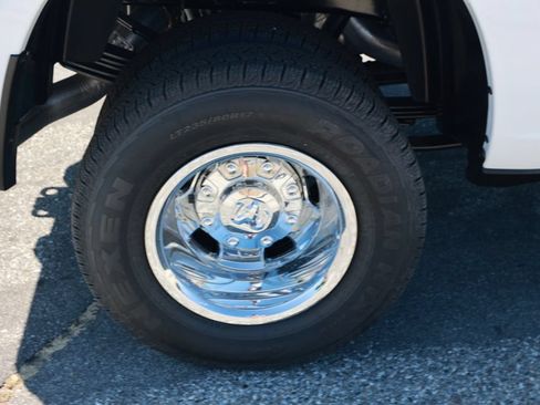 New 2026 RAM 3500 Tradesman AWD/4WD image 9