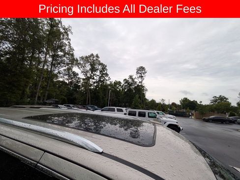 Used 2022 GMC Yukon XL Denali AWD/4WD image 10