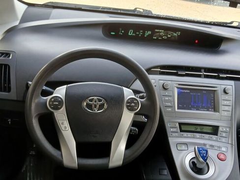 Used 2013 Toyota Prius Two image 23