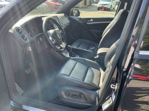 Used 2016 Volkswagen Tiguan SE AWD/4WD image 15