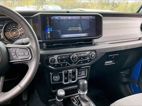 Used 2024 Jeep Gladiator Sport image 9