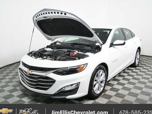 Used 2025 Chevrolet Malibu LT FWD image 30