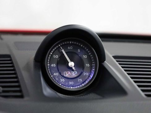 Certified 2022 Porsche 911 Carrera image 18