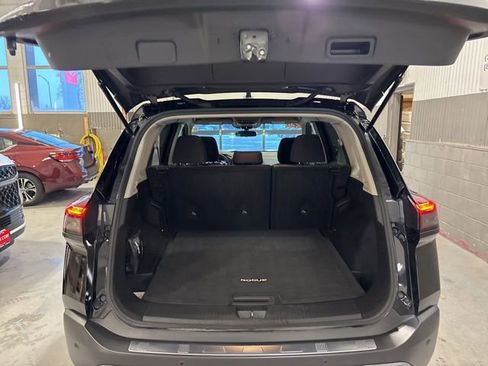 Certified 2023 Nissan Rogue SV image 13