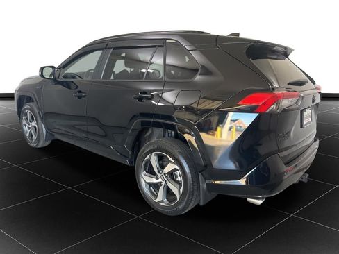 Used 2023 Toyota RAV4 SE w/ Weather & Moonroof Package image 3