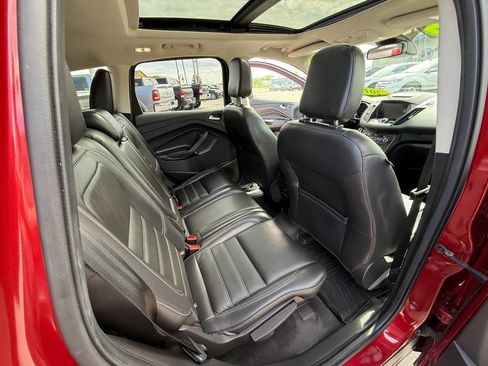 Used 2018 Ford Escape Titanium w/ Ford Safe & Smart Package AWD/4WD image 16