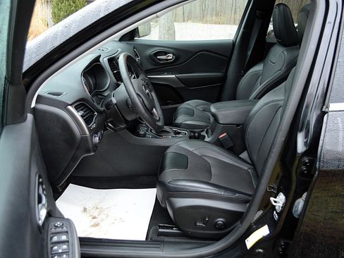 Used 2022 Jeep Cherokee Limited image 13