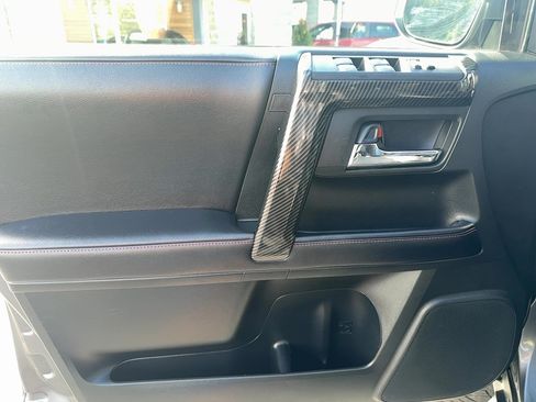 Used 2019 Toyota 4Runner TRD Off-Road Premium AWD/4WD image 22