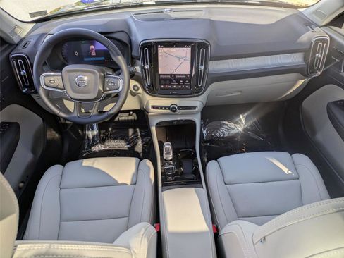 New 2026 Volvo XC40 B5 Ultra w/ Protection Package Premier image 16