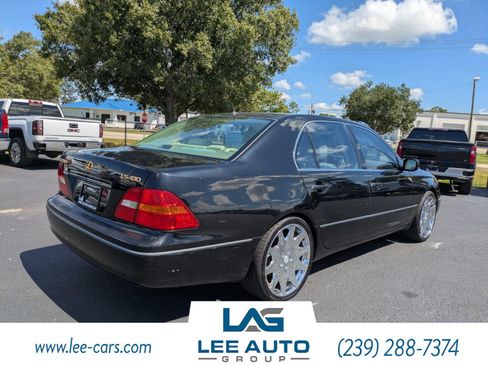 Used 2001 Lexus LS 430 RWD image 3