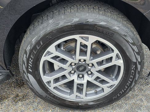 Used 2025 Ford Expedition Max Active AWD/4WD image 40