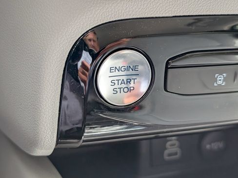 Used 2024 Ford Escape Active w/ Tech Pack #1 FWD image 30