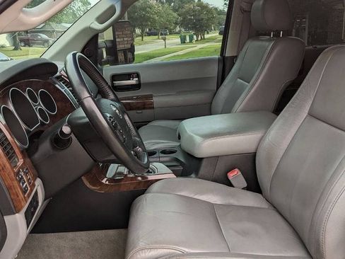 Used 2008 Toyota Sequoia Limited w/ Cold Area Pkg AWD/4WD image 9