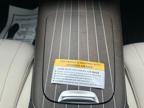 Used 2026 Mercedes-Benz E 350 4MATIC Sedan image 34