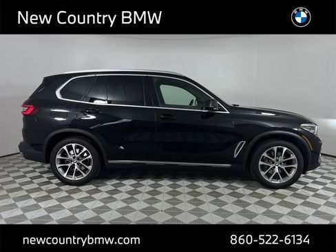Used 2021 BMW X5 xDrive40i w/ Premium Package image 8