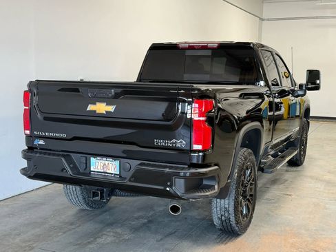 Certified 2024 Chevrolet Silverado 2500 High Country w/ High Country Premium Package image 7