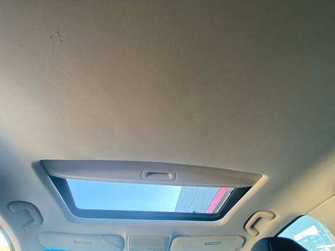 Used 2009 Acura TSX w/ Technology Package FWD image 29