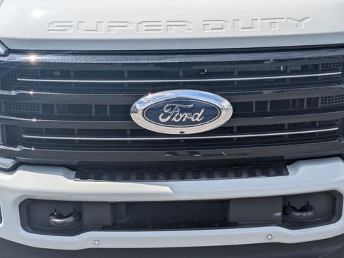 Used 2026 Ford F350 Platinum AWD/4WD image 13