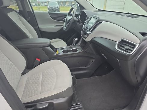 Used 2018 Chevrolet Equinox LT FWD image 10