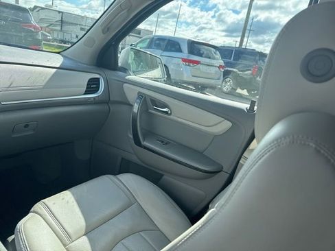 Used 2017 Chevrolet Traverse Premier AWD/4WD image 17