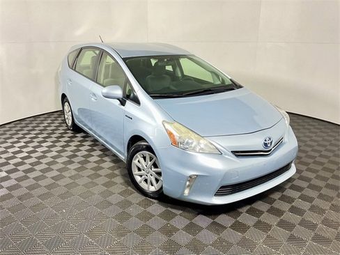 Used 2014 Toyota Prius V Two image 3