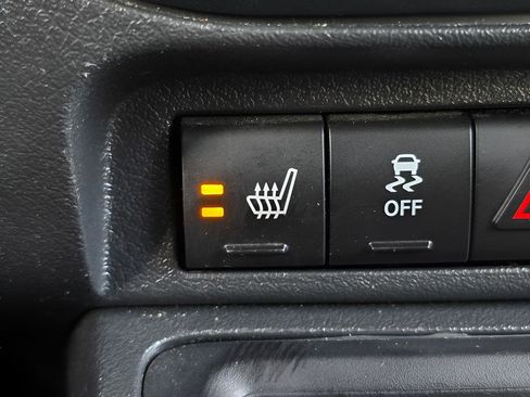 Used 2016 Jeep Patriot Latitude image 31