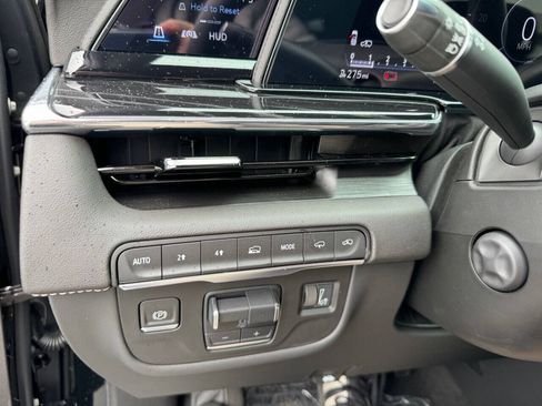 Used 2024 Cadillac Escalade Sport w/ Touring Package AWD/4WD image 13