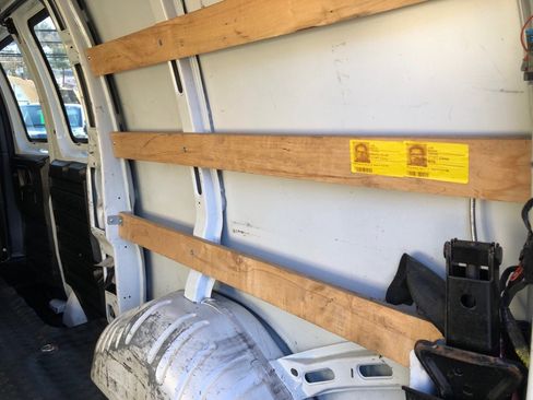 Used 2019 Chevrolet Express 2500 w/ Driver Convenience Package image 21