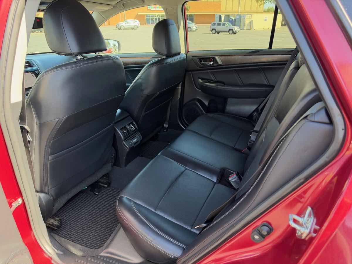 Used 2018 Subaru Outback 3.6R Limited AWD/4WD image 26