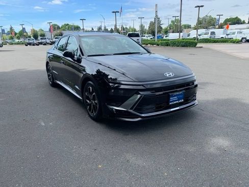 Certified 2024 Hyundai Sonata SEL FWD image 8