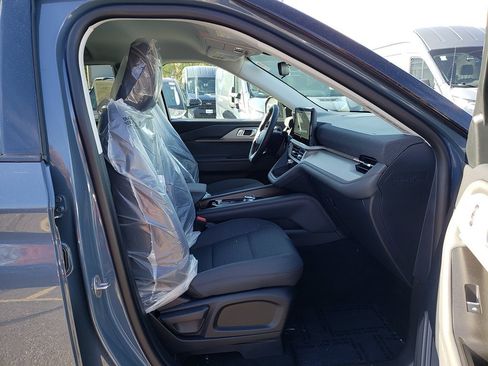 New 2026 Ford Explorer Active image 18