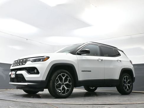 Used 2025 Jeep Compass Limited AWD/4WD image 52