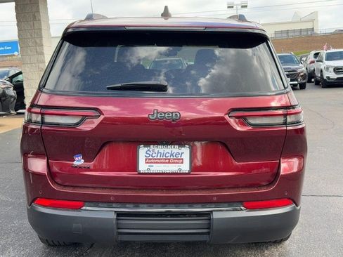 Used 2023 Jeep Grand Cherokee L Laredo AWD/4WD image 4