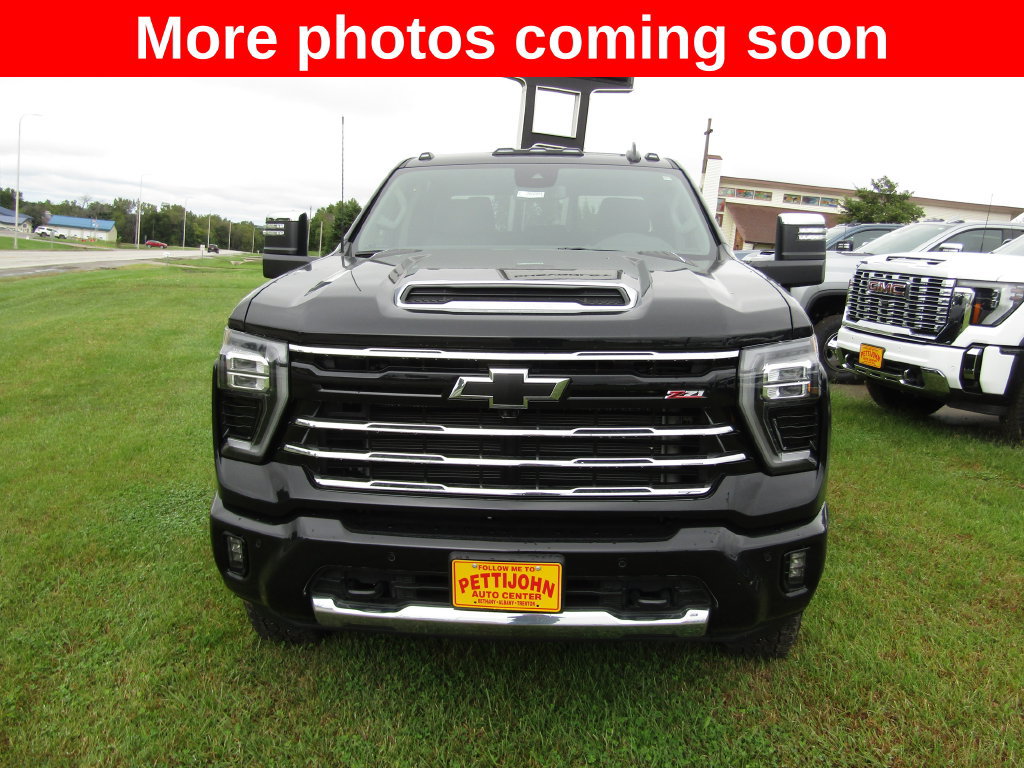 New 2026 Chevrolet Silverado 2500 LT w/ Z71 Chrome Sport Edition AWD/4WD image 8