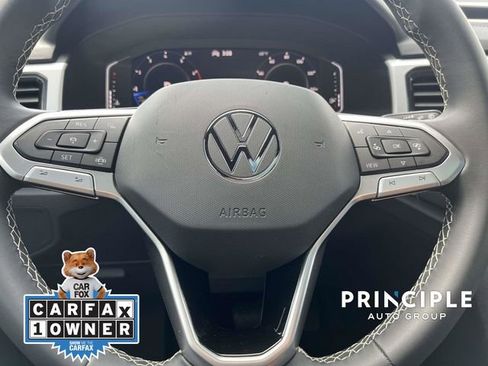 Used 2023 Volkswagen Atlas Cross Sport SE w/ Panoramic Sunroof Package FWD image 19