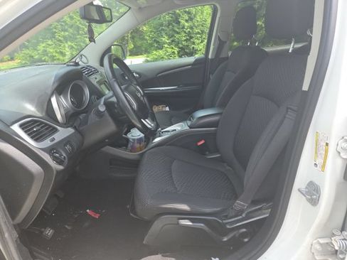 Used 2017 Dodge Journey Crossroad FWD image 10