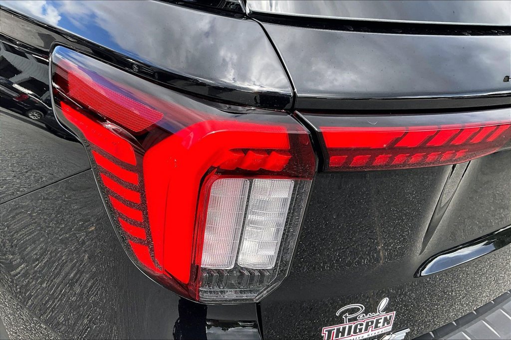 New 2026 Ford Explorer Active w/ Active Comfort Package RWD image 26