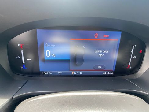 Used 2026 Ford Escape SE FWD image 15