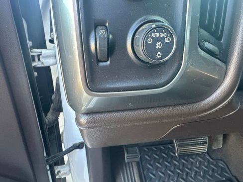 Used 2018 Chevrolet Silverado 2500 LTZ w/ Duramax Plus Package AWD/4WD image 10