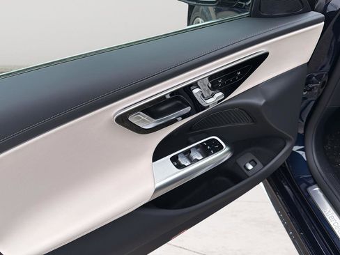 New 2026 Mercedes-Benz E 350 4MATIC Sedan image 10