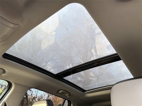 Used 2018 GMC Terrain SLT w/ Infotainment Package II image 18