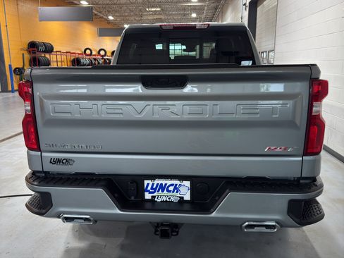 Used 2025 Chevrolet Silverado 1500 RST w/ Convenience Package II AWD/4WD image 4